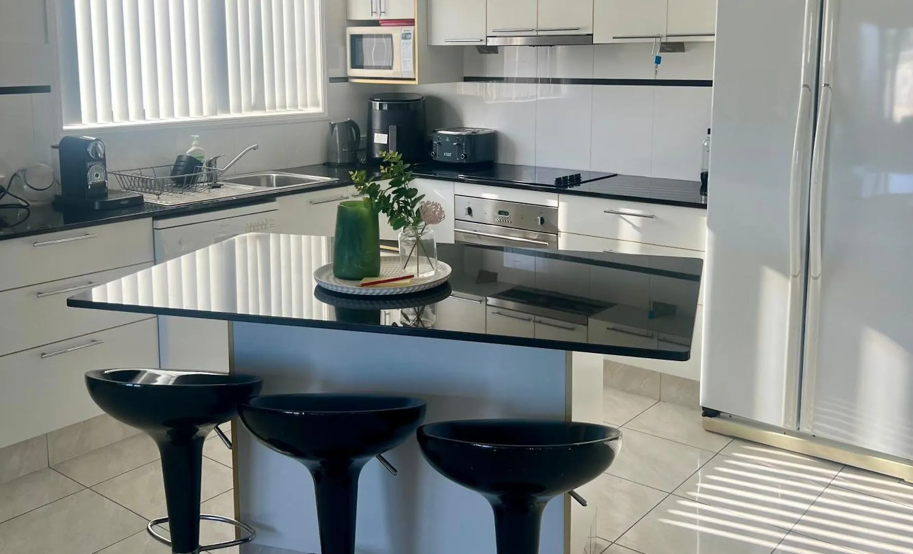 Ocean Views On Alexandra Headlands Sunshine Coast Apartment